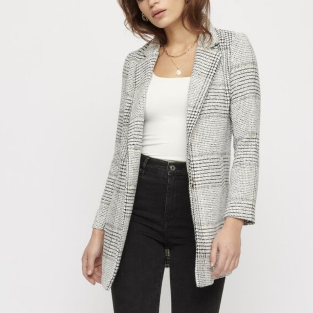 Dynamite Plaid Textured Blazer Coat